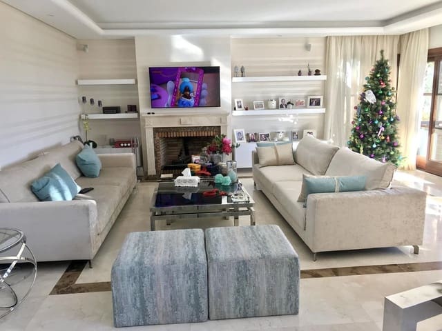 6 bedroom Villa for sale in Marbella with pool garage - € 3,000,000 (Ref: 9954560)