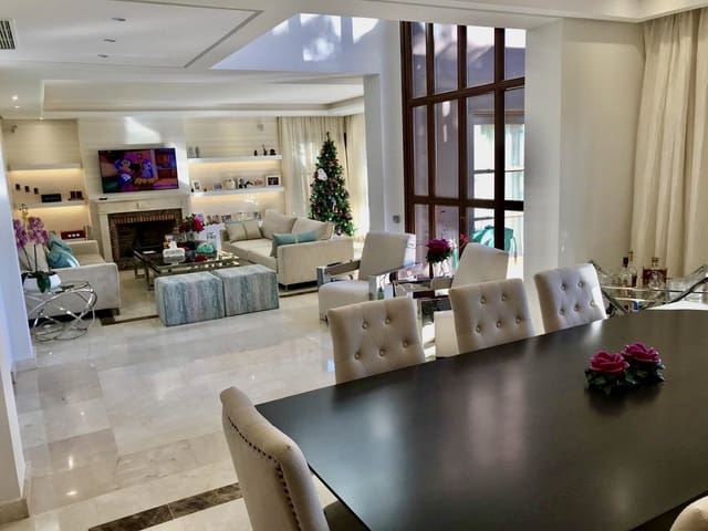 6 bedroom Villa for sale in Marbella with pool garage - € 3,000,000 (Ref: 9954560)