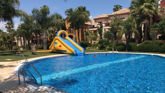 6 bedroom Villa for sale in Marbella with pool garage - € 3,000,000 (Ref: 9954560)