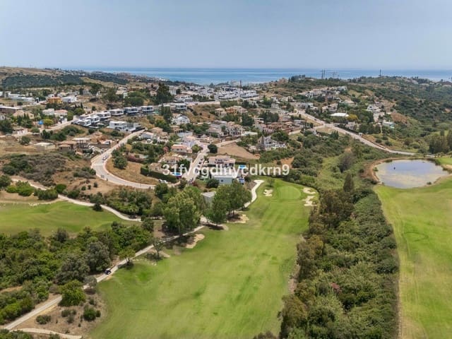 6 Zimmer Villa zu verkaufen in Estepona mit Pool Garage - 1.450.000 € (Ref: 9954562)