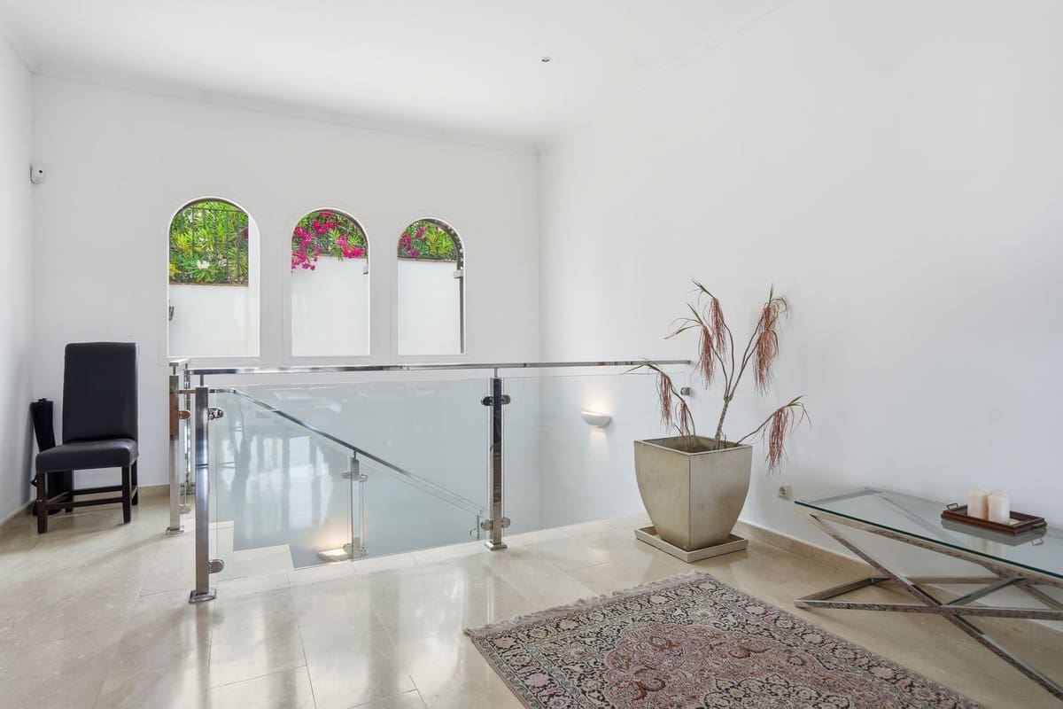4 camera da letto Villa in vendita in Marbella con piscina garage - 1.400.000 € (Rif: 9954563)