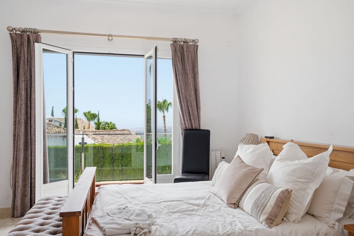 4 camera da letto Villa in vendita in Marbella con piscina garage - 1.400.000 € (Rif: 9954563)