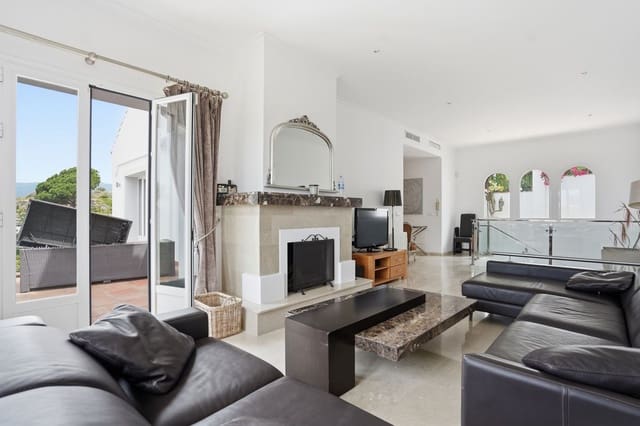 4 slaapkamer Villa te koop in Marbella met zwembad garage - € 1.400.000 (Ref: 9954563)