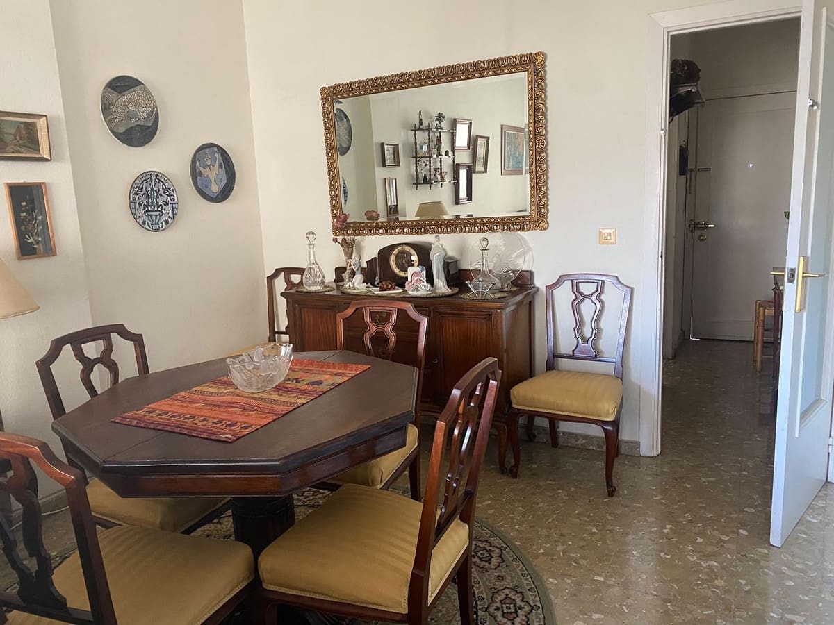 2 makuuhuone Huoneisto myytävänä paikassa Marbella mukana uima-altaan 
autotalli - 435 000 € (Ref: 9961846)