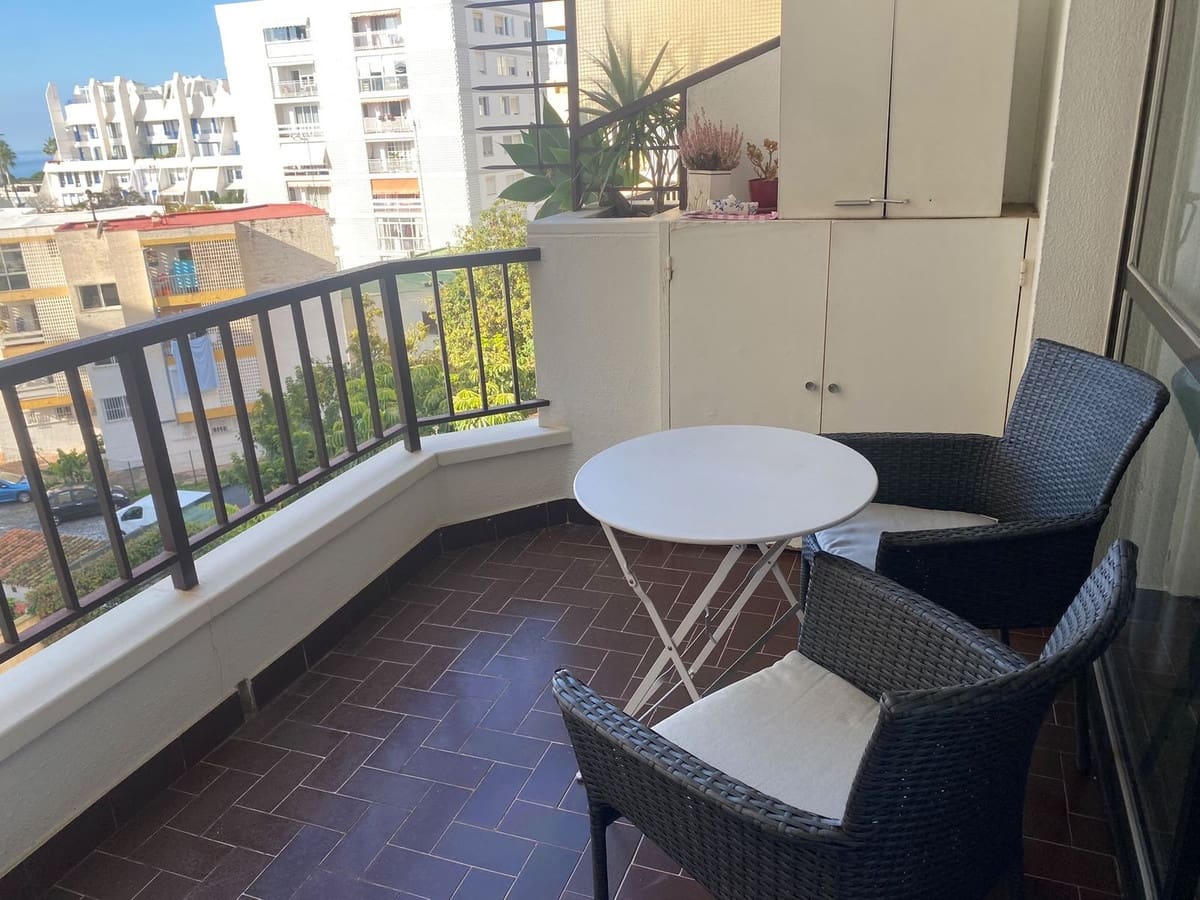 2 makuuhuone Huoneisto myytävänä paikassa Marbella mukana uima-altaan 
autotalli - 435 000 € (Ref: 9961846)