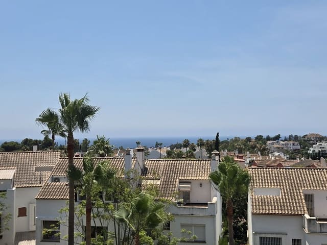5 soveværelse Byhus til salg i Marbella med swimmingpool garage - € 1.695.000 (Ref: 9961847)
