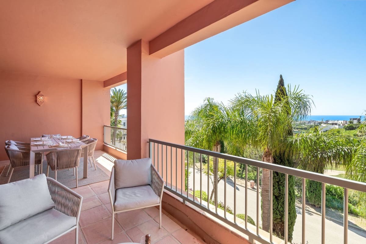 2 soveværelse Lejlighed til salg i Benahavis med swimmingpool garage - € 585.000 (Ref: 9961852)