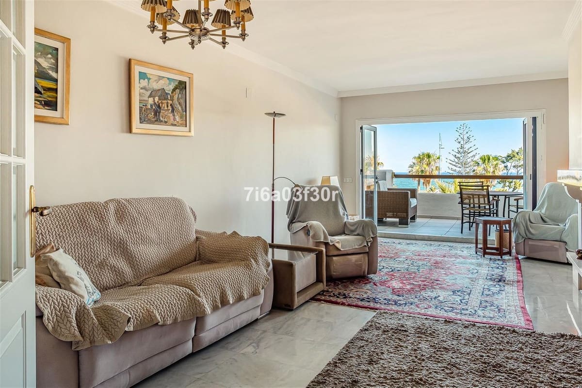 2 bedroom Apartment for sale in Marbella with pool garage - € 895,000 (Ref: 9961858)