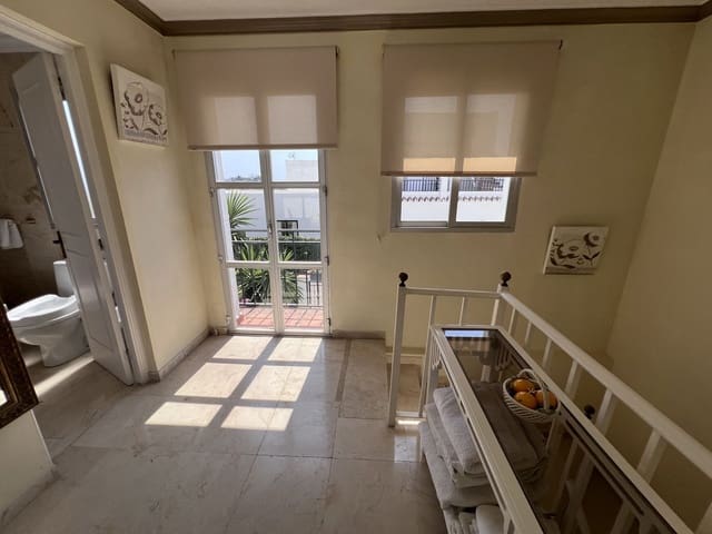 3 sovrum Hus till salu i Benahavís med pool garage - 469 000 € (Ref: 9984196)