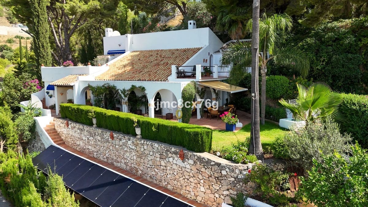 3 sovrum Villa till salu i Mijas med pool garage - 1 400 000 € (Ref: 9984198)
