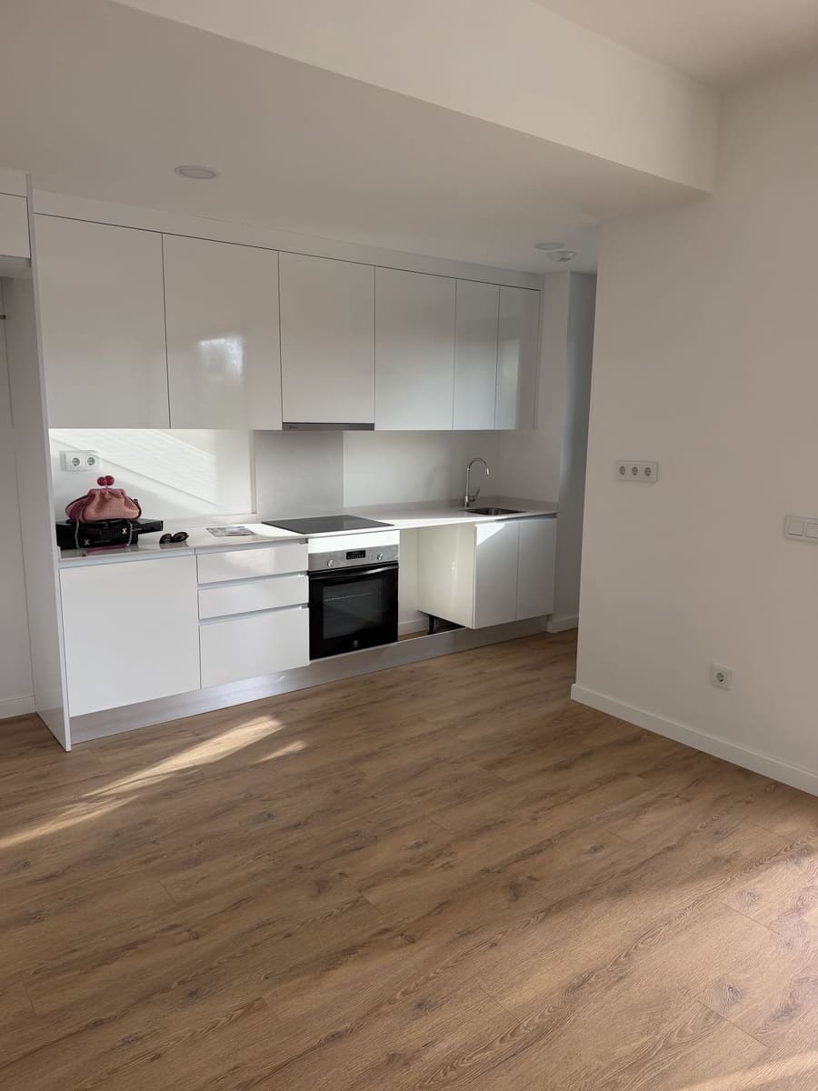 3 slaapkamer Appartement te koop in Estepona met zwembad garage - € 655.000 (Ref: 9984202)