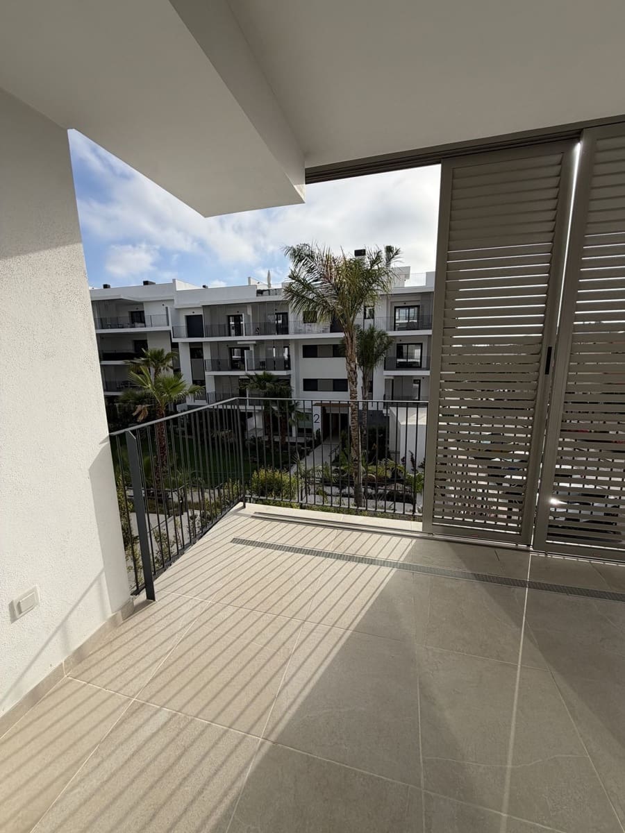 3 slaapkamer Appartement te koop in Estepona met zwembad garage - € 655.000 (Ref: 9984202)