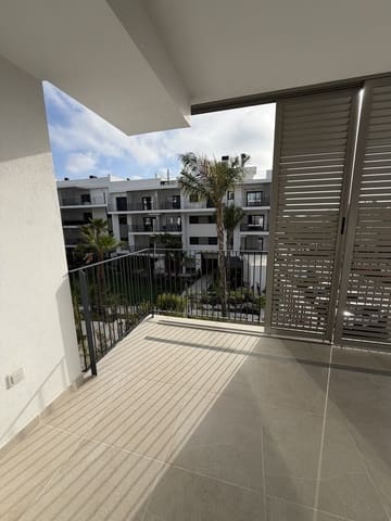3 soverom Leilighet til salgs i Estepona med svømmebasseng garasje - € 655 000 (Ref: 9984202)