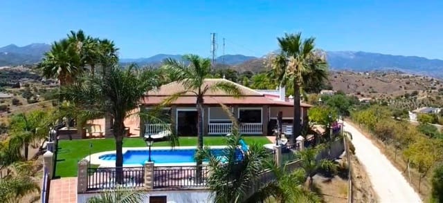 Chalet de 5 habitaciones en Coín en venta con piscina garaje - 1.470.000 € (Ref: 9984203)