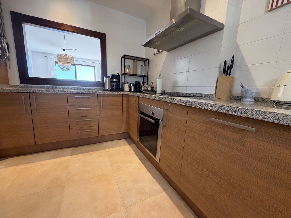 2 chambre Appartement à vendre à Marbella avec piscine garage - 569 000 € (Ref: 9984205)
