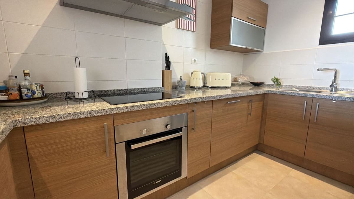 2 chambre Appartement à vendre à Marbella avec piscine garage - 569 000 € (Ref: 9984205)