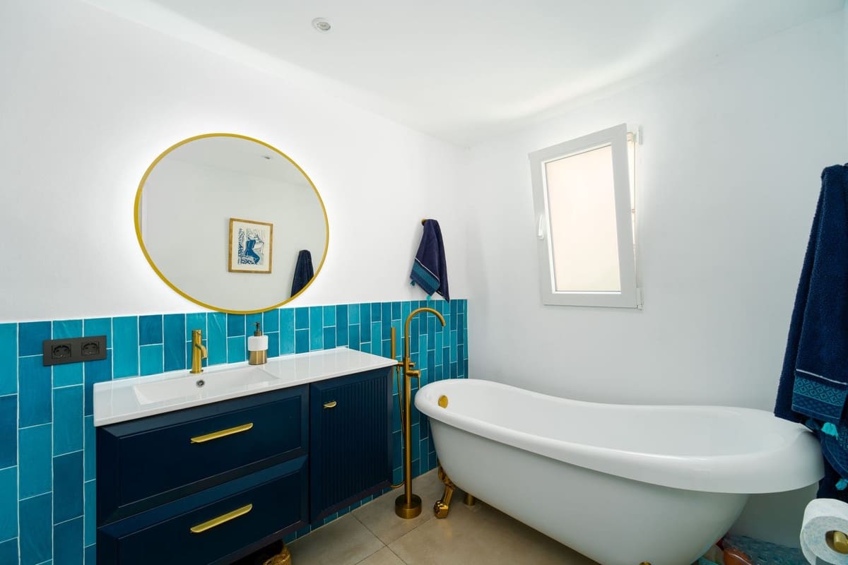 6 quarto Moradia para venda em Marbella com piscina - 1 550 000 € (Ref: 9984207)
