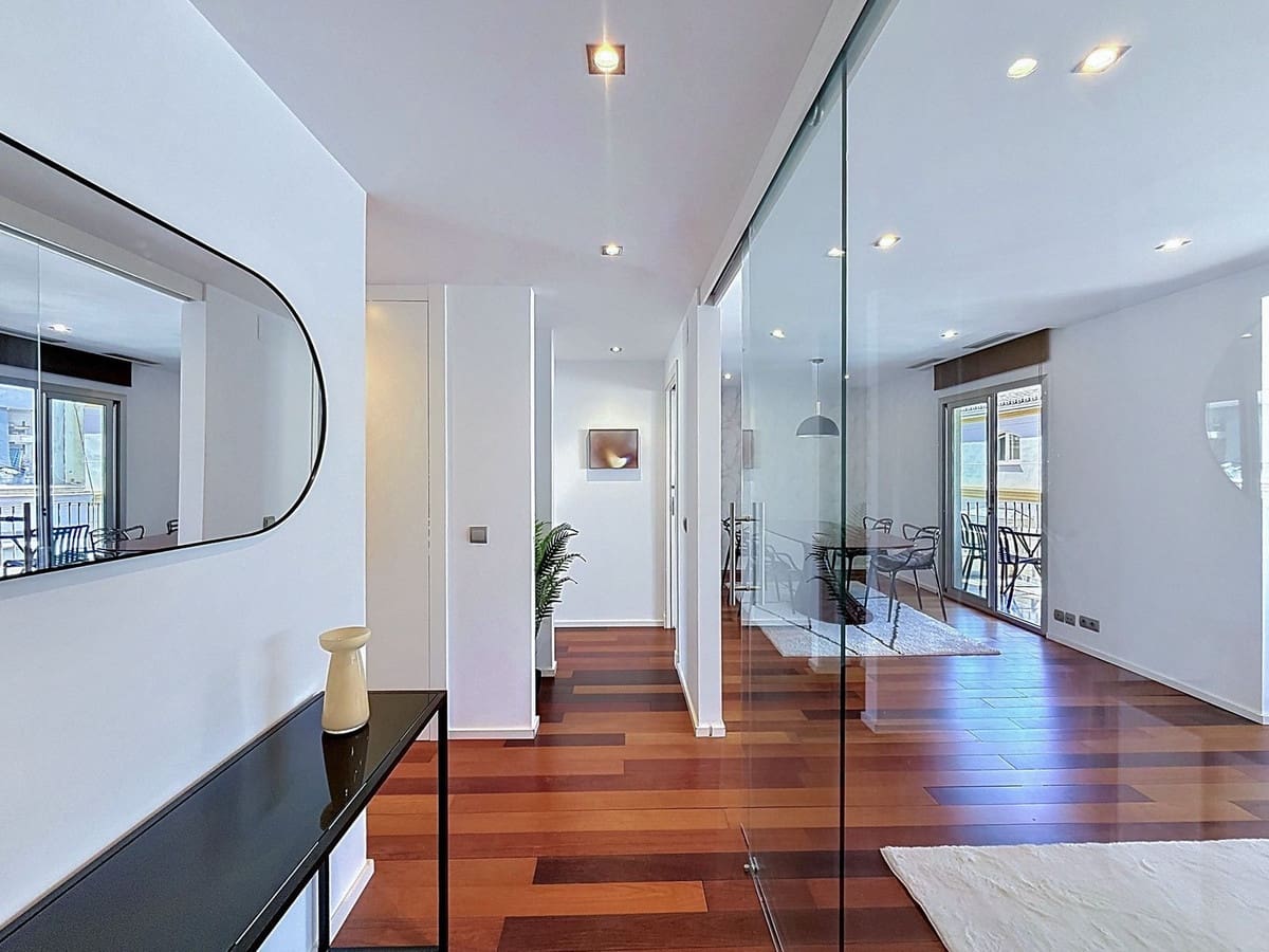 2 slaapkamer Appartement te koop in Malaga stad - € 720.000 (Ref: 9999752)