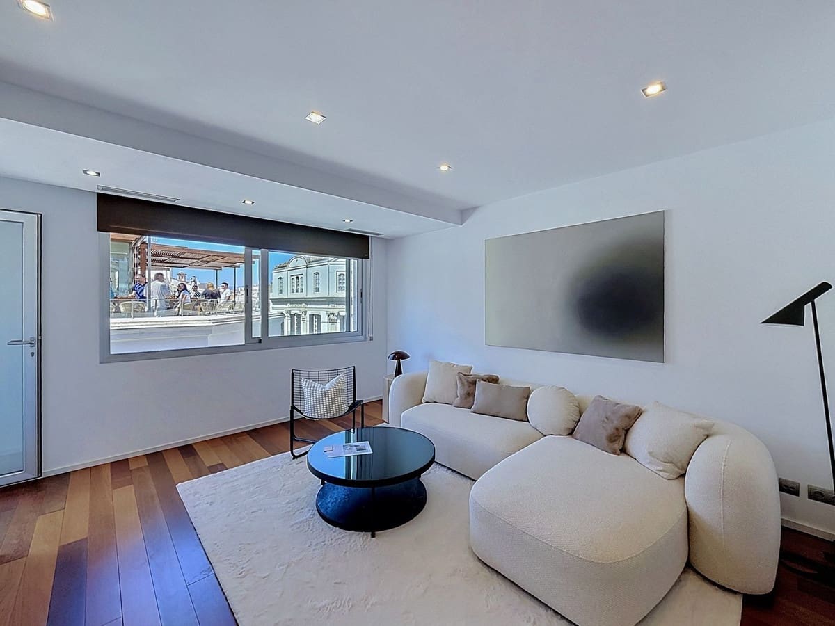 2 slaapkamer Appartement te koop in Malaga stad - € 720.000 (Ref: 9999752)