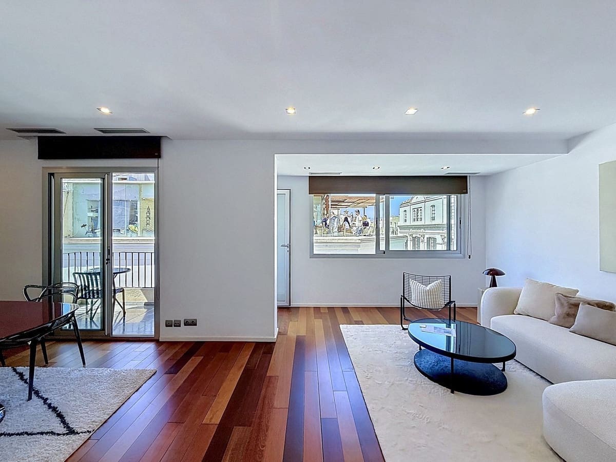 2 slaapkamer Appartement te koop in Malaga stad - € 720.000 (Ref: 9999752)