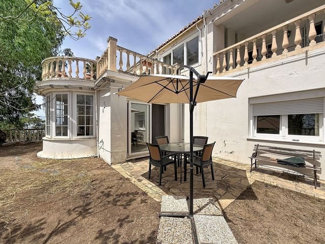 4 makuuhuone Huvila myytävänä paikassa Puerto de la Torre, Málaga kaupunki mukana uima-altaan 
autotalli - 850 000 € (Ref: 9999753)