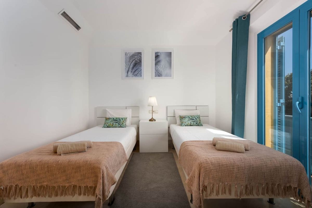 3 slaapkamer Appartement te koop in Cadiz stad met garage - € 595.000 (Ref: 9999758)