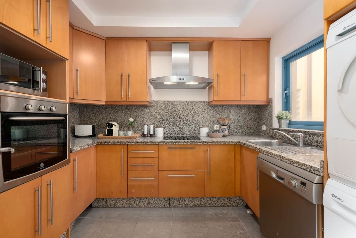 3 slaapkamer Appartement te koop in Cadiz stad met garage - € 595.000 (Ref: 9999758)
