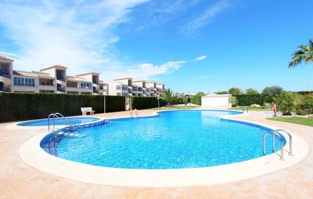 2 quarto Apartamento para venda em Punta Prima, Orihuela com piscina - 149 000 € (Ref: 10035758)