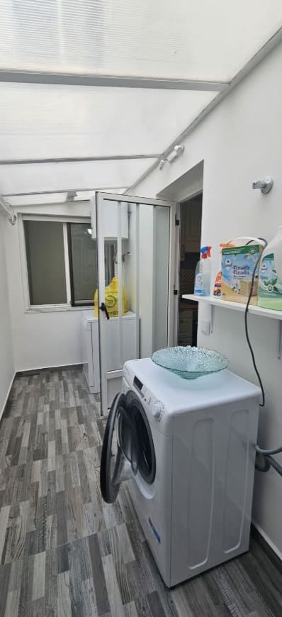 2 bedroom Apartment for sale in Torrevieja - € 140,000 (Ref: 10065216)