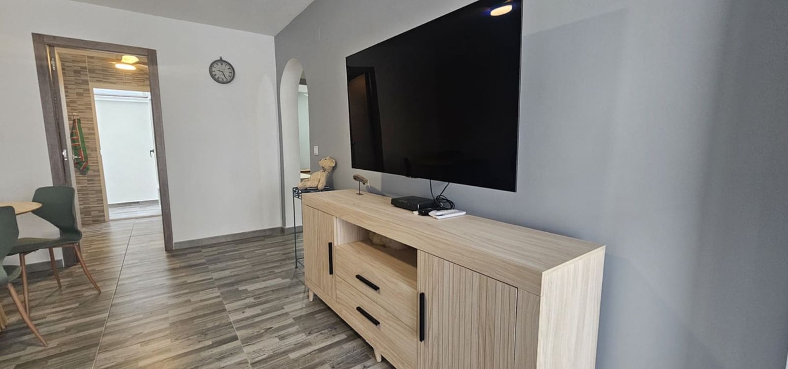 2 bedroom Apartment for sale in Torrevieja - € 140,000 (Ref: 10065216)