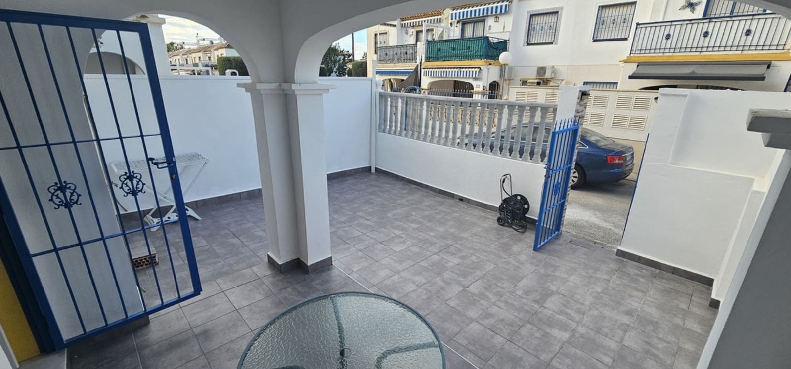 2 bedroom Apartment for sale in Torrevieja - € 140,000 (Ref: 10065216)