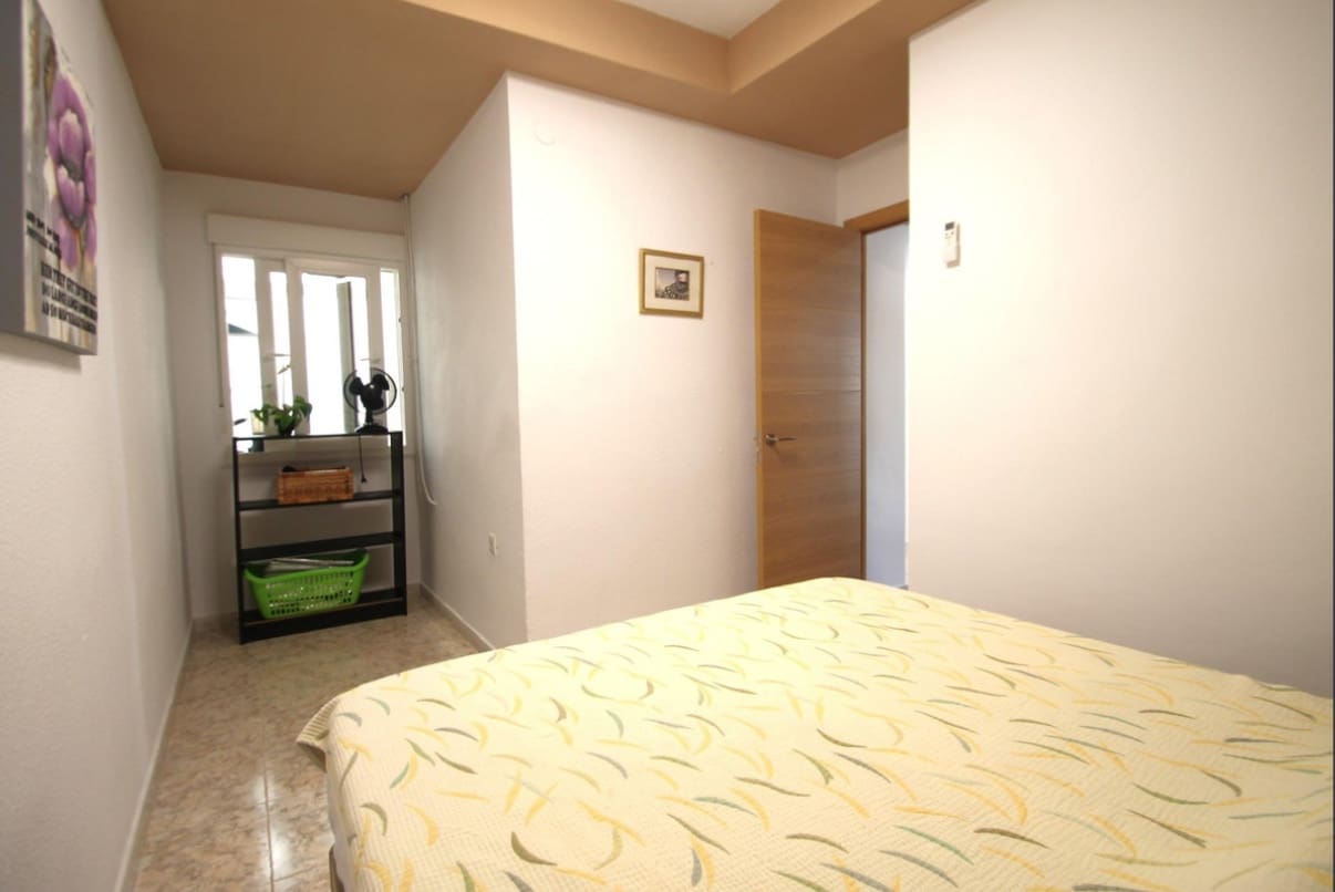 2 makuuhuone Huoneisto myytävänä paikassa Torrevieja - 149 000 € (Ref: 10065217)