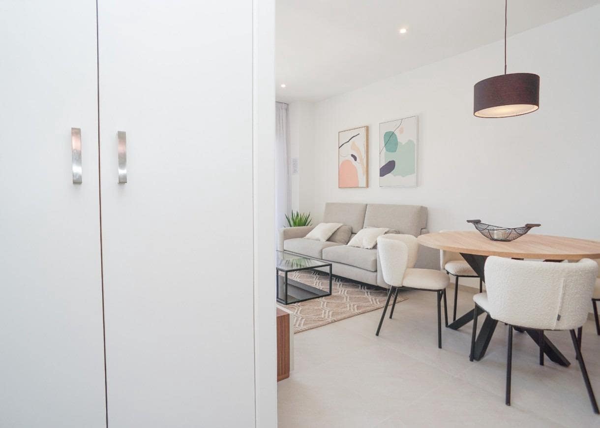 3 soverom Penthouse til salgs i Torrevieja med svømmebasseng - € 540 000 (Ref: 8277923)