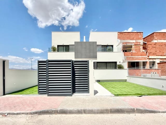 3 bedroom Townhouse for sale in Cox with pool - € 235,000 (Ref: 9030048)