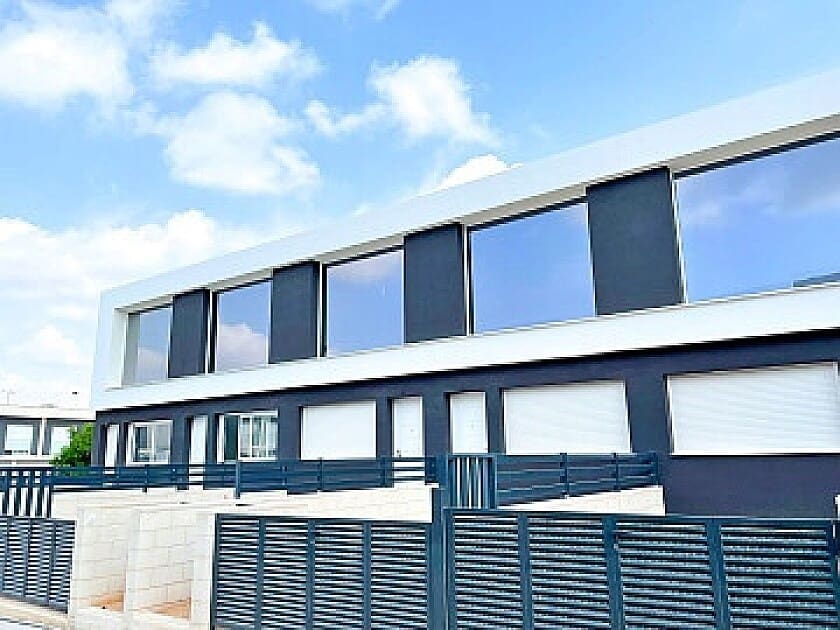 2 soveværelse Byhus til salg i Gran Alacant med swimmingpool - € 270.000 (Ref: 9030050)