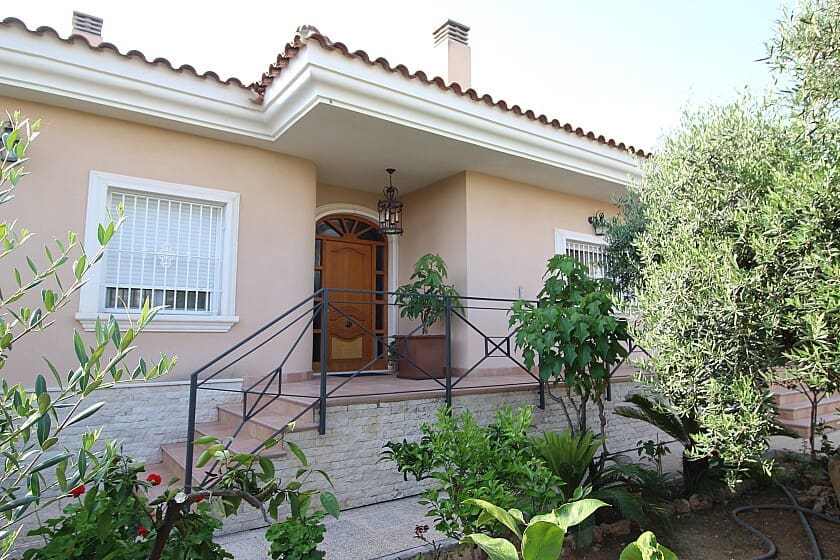 5 bedroom Villa for sale in Elche / Elx with pool - € 690,000 (Ref: 9030182)