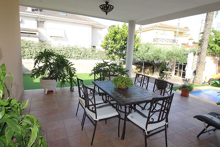 5 bedroom Villa for sale in Elche / Elx with pool - € 690,000 (Ref: 9030182)