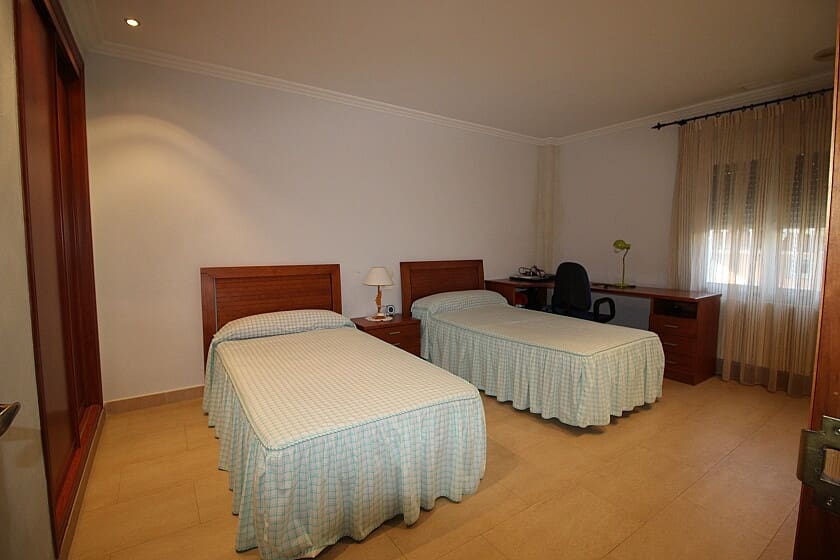 5 bedroom Villa for sale in Elche / Elx with pool - € 690,000 (Ref: 9030182)