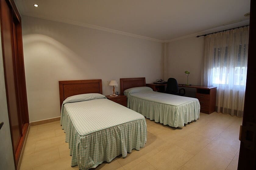 5 bedroom Villa for sale in Elche / Elx with pool - € 690,000 (Ref: 9030182)