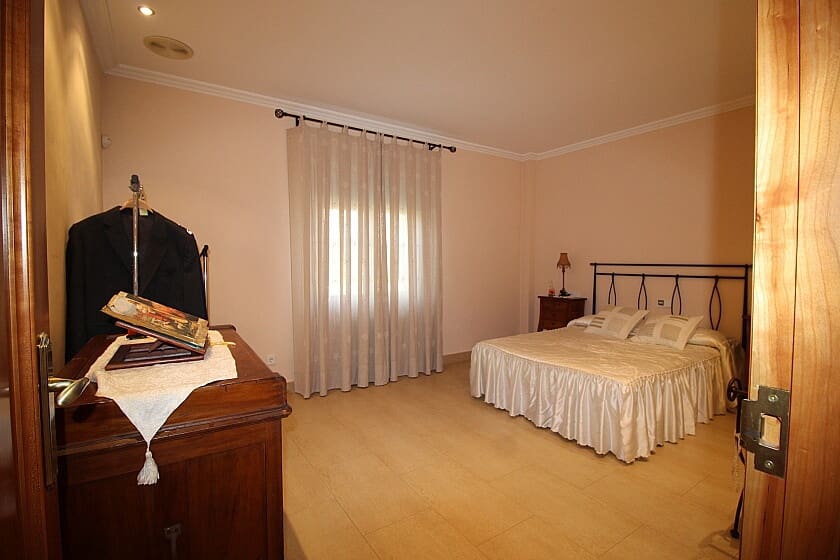 5 bedroom Villa for sale in Elche / Elx with pool - € 690,000 (Ref: 9030182)