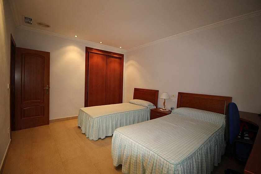 5 bedroom Villa for sale in Elche / Elx with pool - € 690,000 (Ref: 9030182)