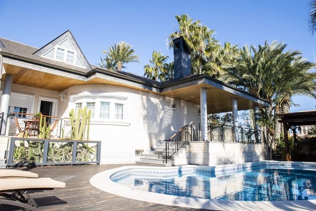 5 soveværelse Villa til salg i San Pedro del Pinatar ciudad, San Pedro del Pinatar - € 1.500.000 (Ref: 9466832)