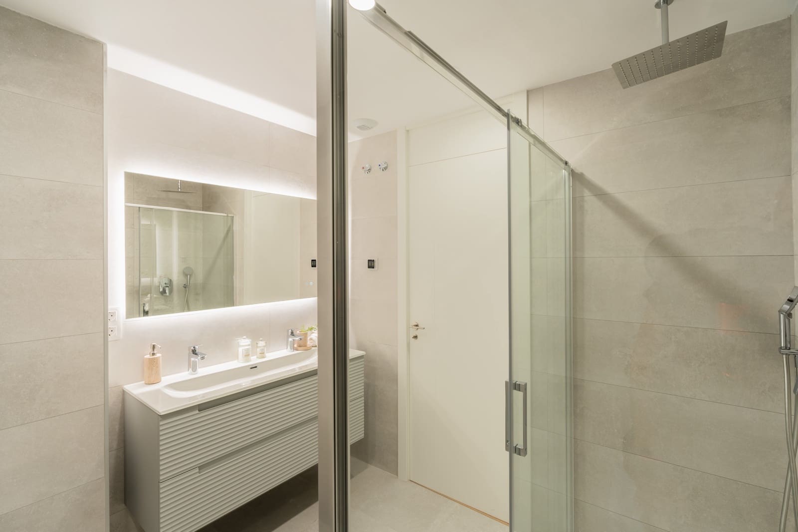 4 quarto Casa em Banda para venda em La Nucia com piscina garagem - 439 000 € (Ref: 9466863)