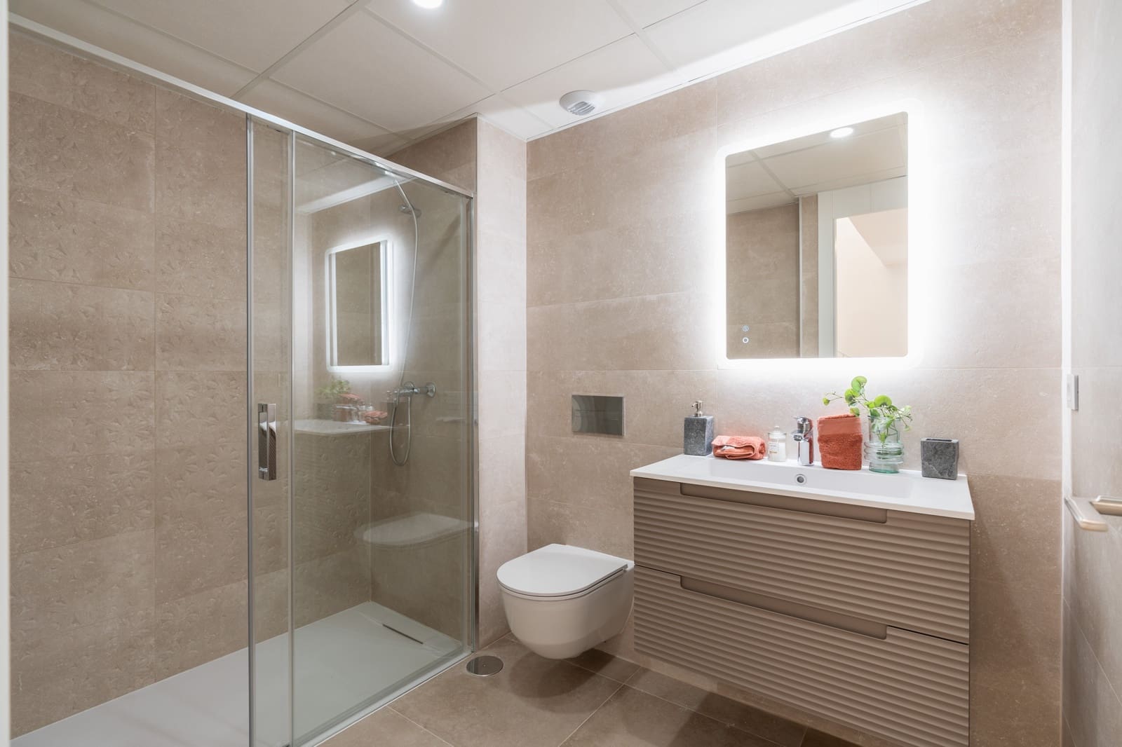 4 quarto Casa em Banda para venda em La Nucia com piscina garagem - 439 000 € (Ref: 9466863)