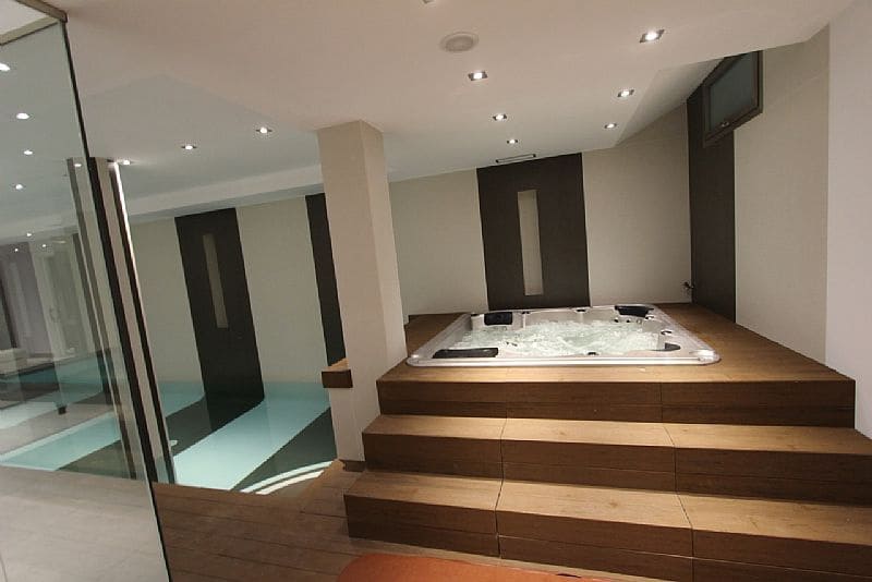 4 soveværelse Villa til salg i Calpe / Calp - € 1.890.000 (Ref: 9466956)