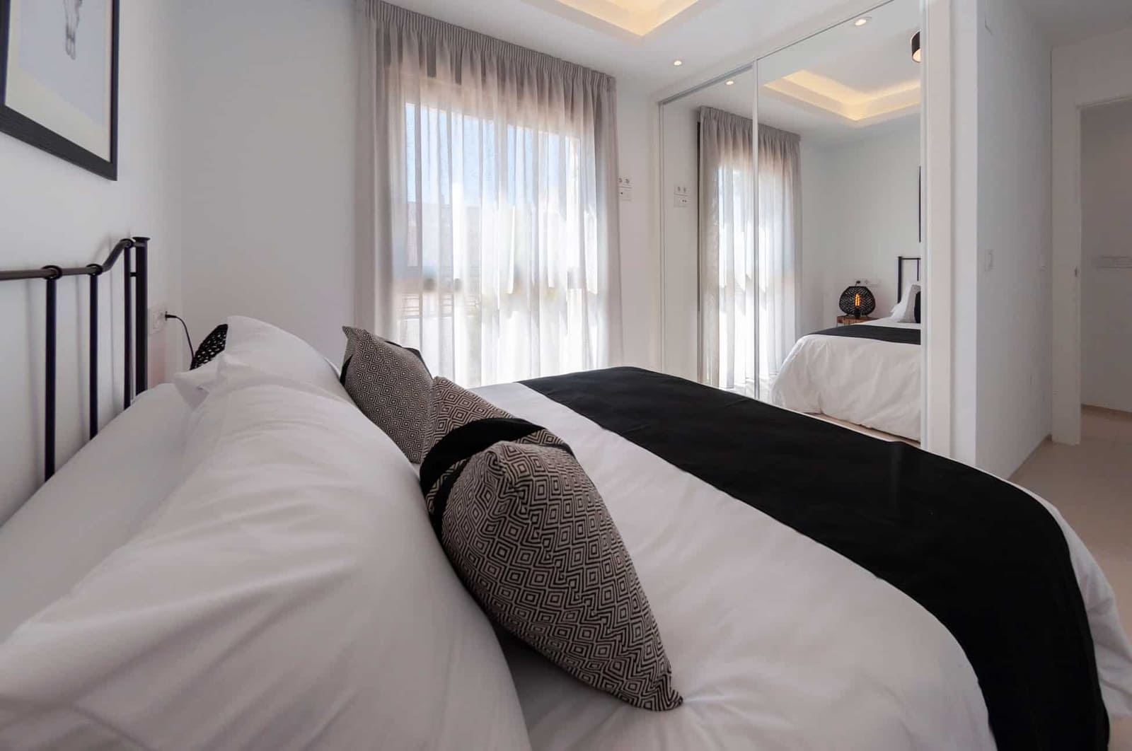 Chalet de 3 habitaciones en Los Alcázares en venta - 544.841 € (Ref: 9466983)