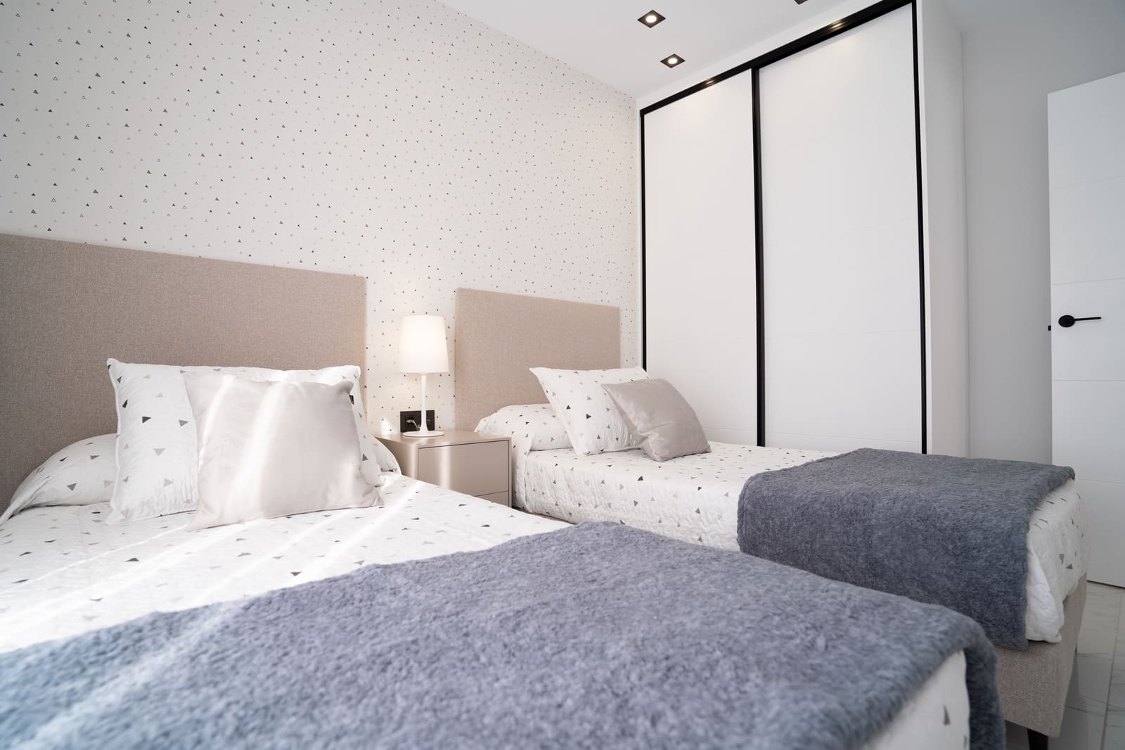 3 quarto Apartamento para venda em Pilar de la Horadada com piscina - 340 000 € (Ref: 9467139)