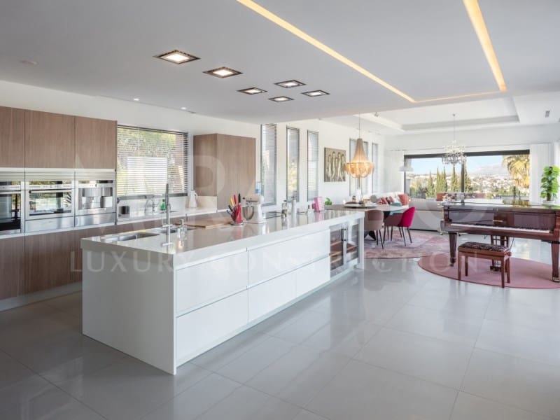 6 makuuhuone Huvila myytävänä paikassa Javea / Xabia - 3 850 000 € (Ref: 9467569)