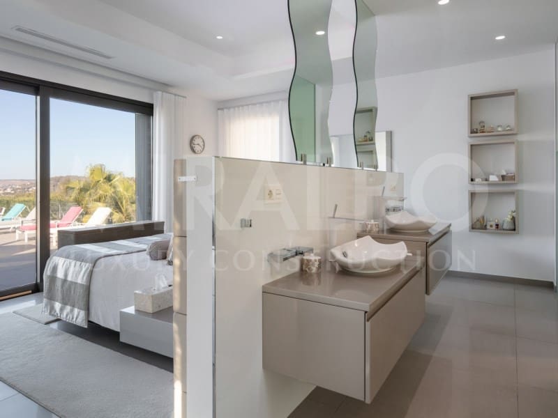 6 makuuhuone Huvila myytävänä paikassa Javea / Xabia - 3 850 000 € (Ref: 9467569)