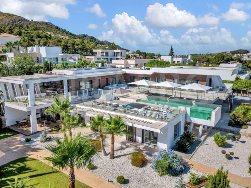 6 makuuhuone Huvila myytävänä paikassa Javea / Xabia - 3 850 000 € (Ref: 9467569)